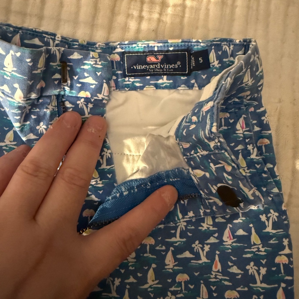 Vineyard Vines Blue Sailboat Print Shorts - Picture 3 of 3